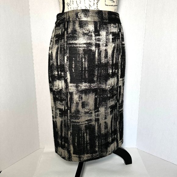 Talbots | Black & Gray Print Design A-Line Skirt w/ Lining | Size 8P - Picture 3 of 8